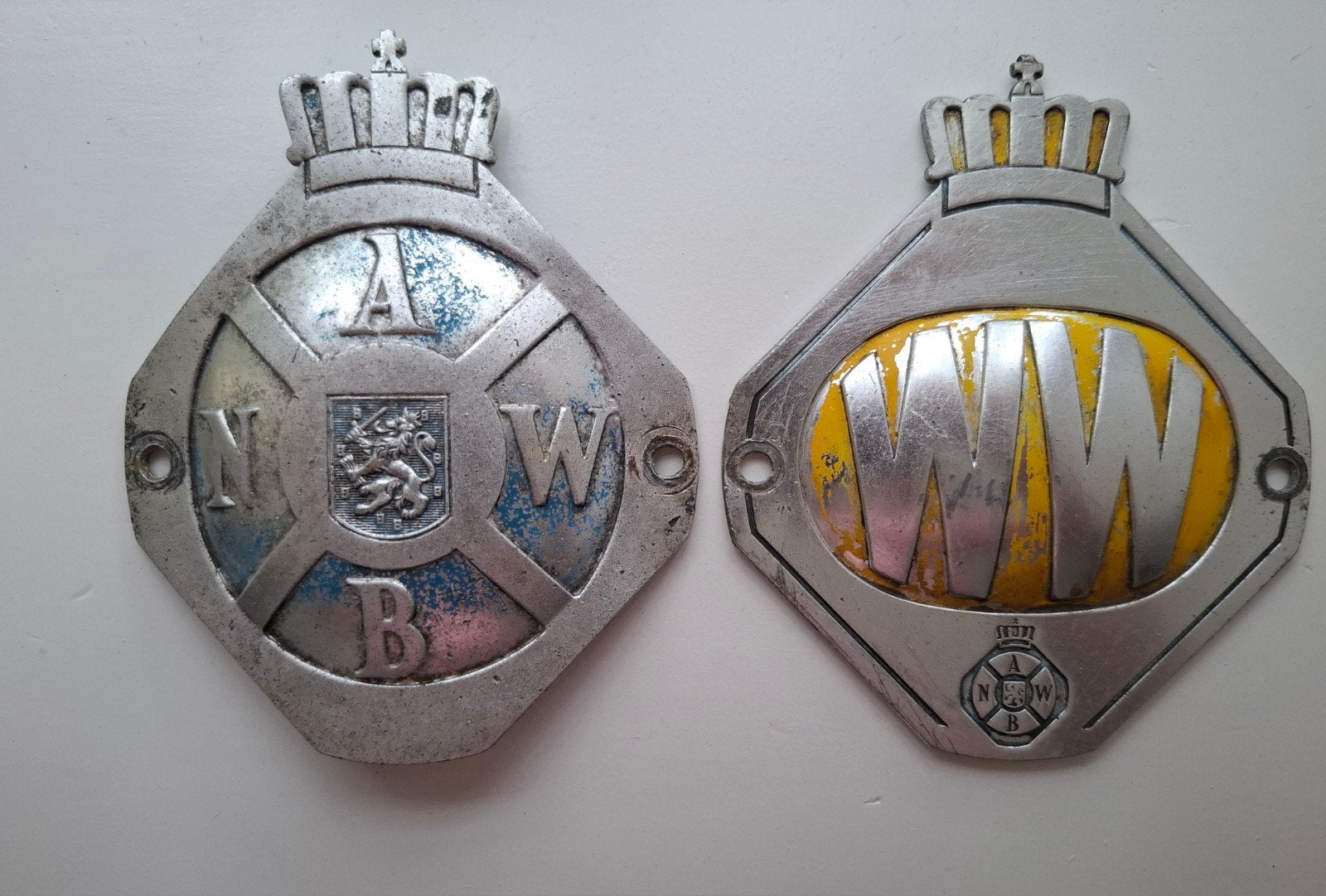 Vintage ANWB & Wegenwacht WW schildjes badges jaren 50/60, Ophalen of Verzenden, Gebruikt