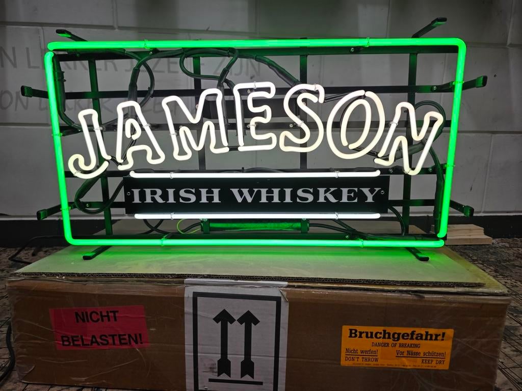 Jameson Irish Whiskey Neon Reclame - Nieuw in doos, Verzamelen, Ophalen, Nieuw, Reclamebord