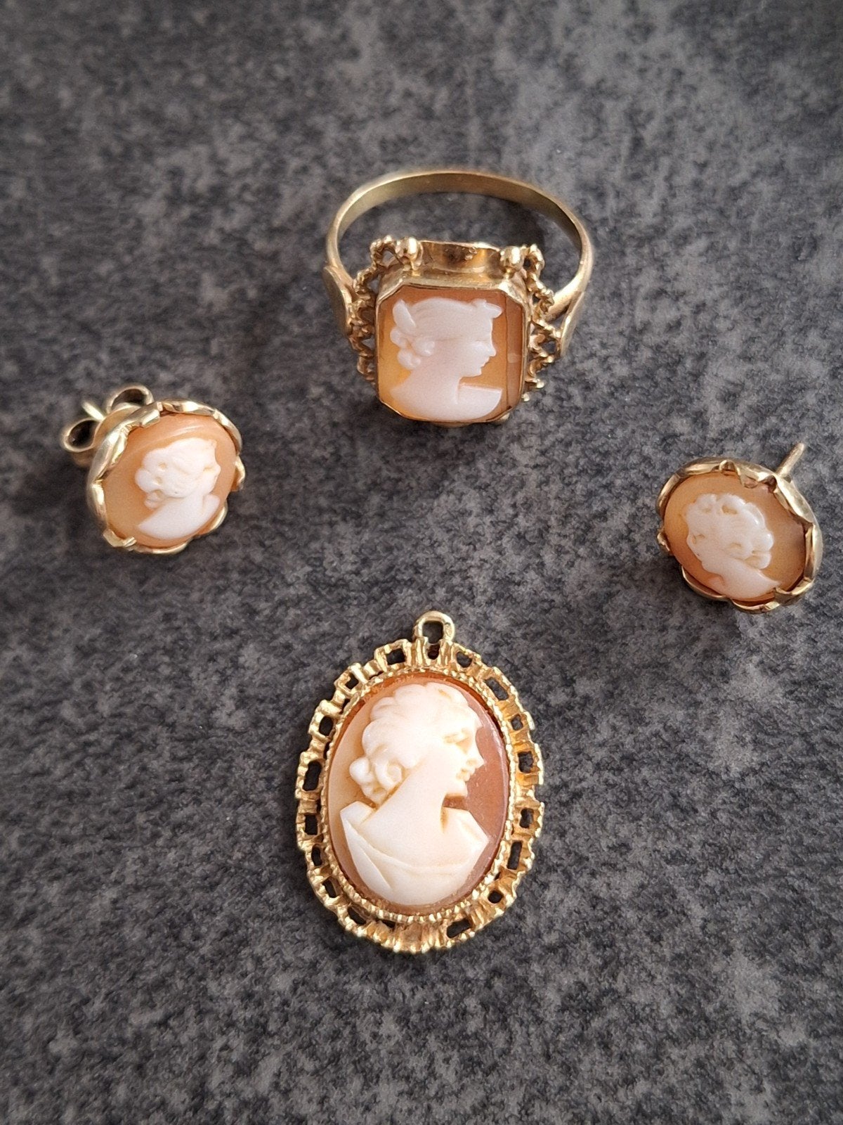 Gouden Camee Sieradenset: Ring, Hanger en Oorbellen, Ophalen, Goud