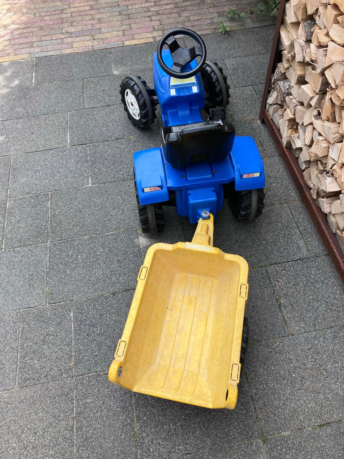 Blauwe traptractor met aanhanger, Ophalen, Gebruikt, Trapvoertuig