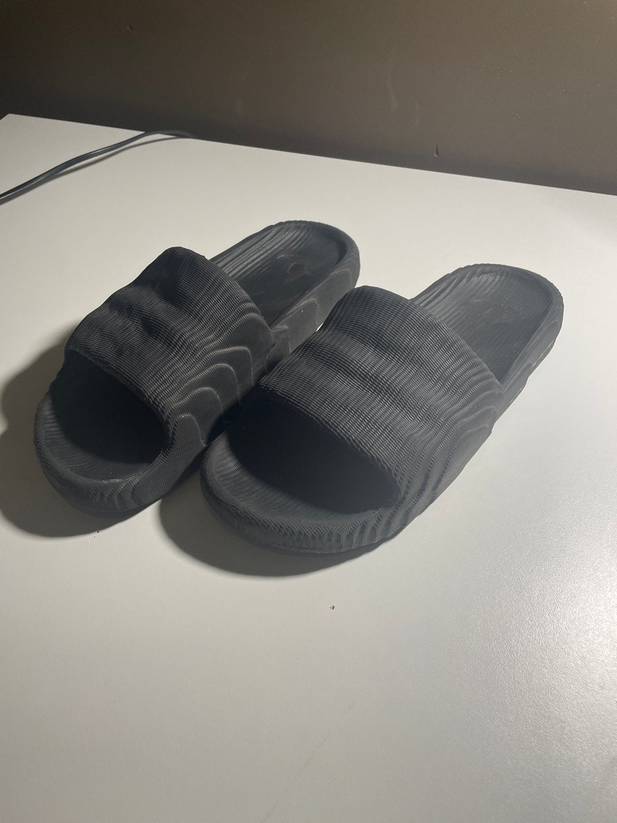 Zwarte Adidas Adilette 22 Slippers, Slippers, Zwart, Ophalen of Verzenden, Zo goed als nieuw