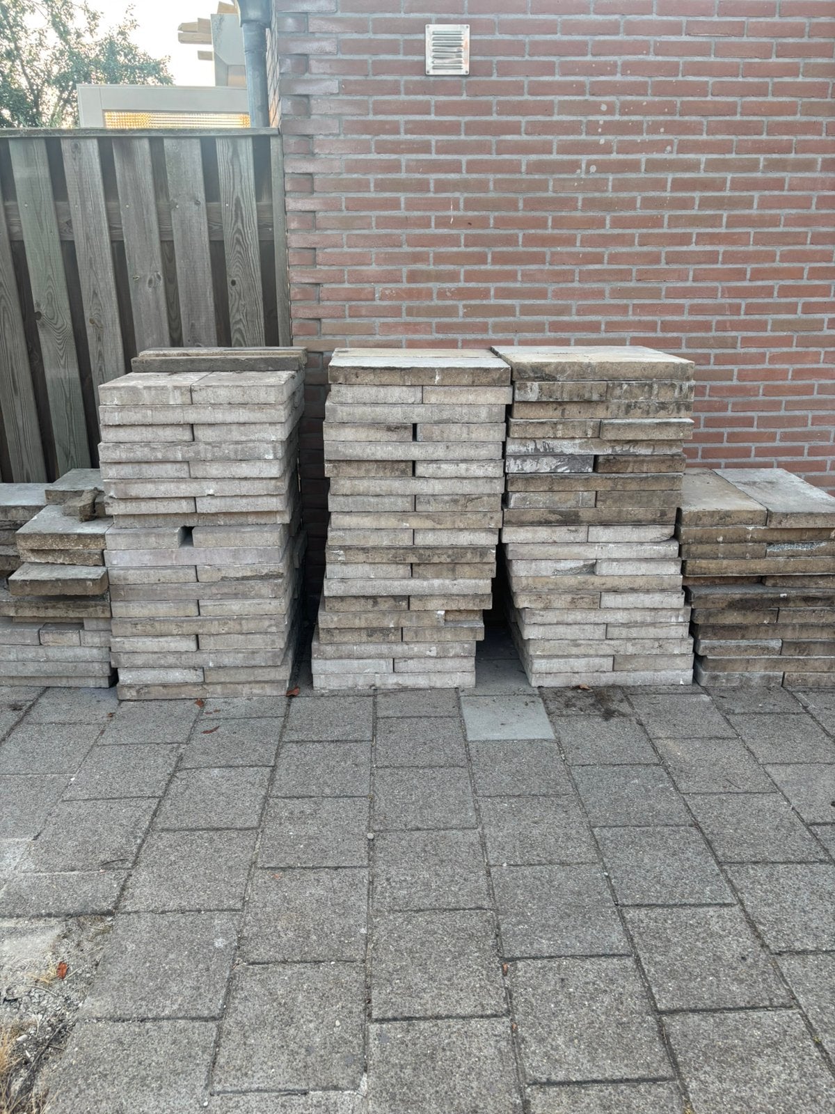 Gratis tuintegels, Tuin en Terras, Tegels en Klinkers, Ophalen, Zo goed als nieuw, Beton, Terrastegels