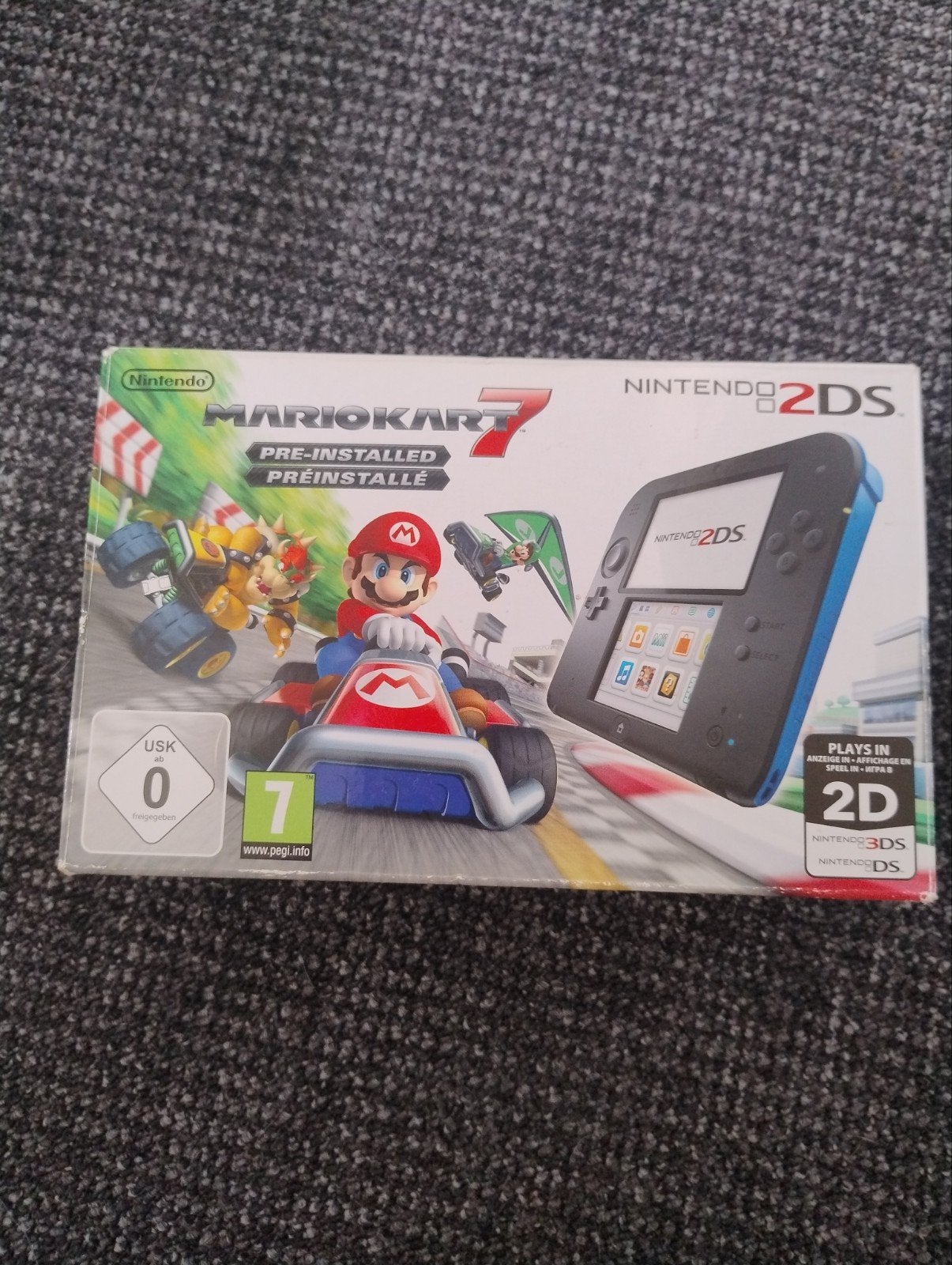 Nintendo 2DS met Mario Kart 7 (vooraf geïnstalleerd), Spelcomputers en Games, Spelcomputers | Nintendo 2DS en 3DS, Ophalen of Verzenden