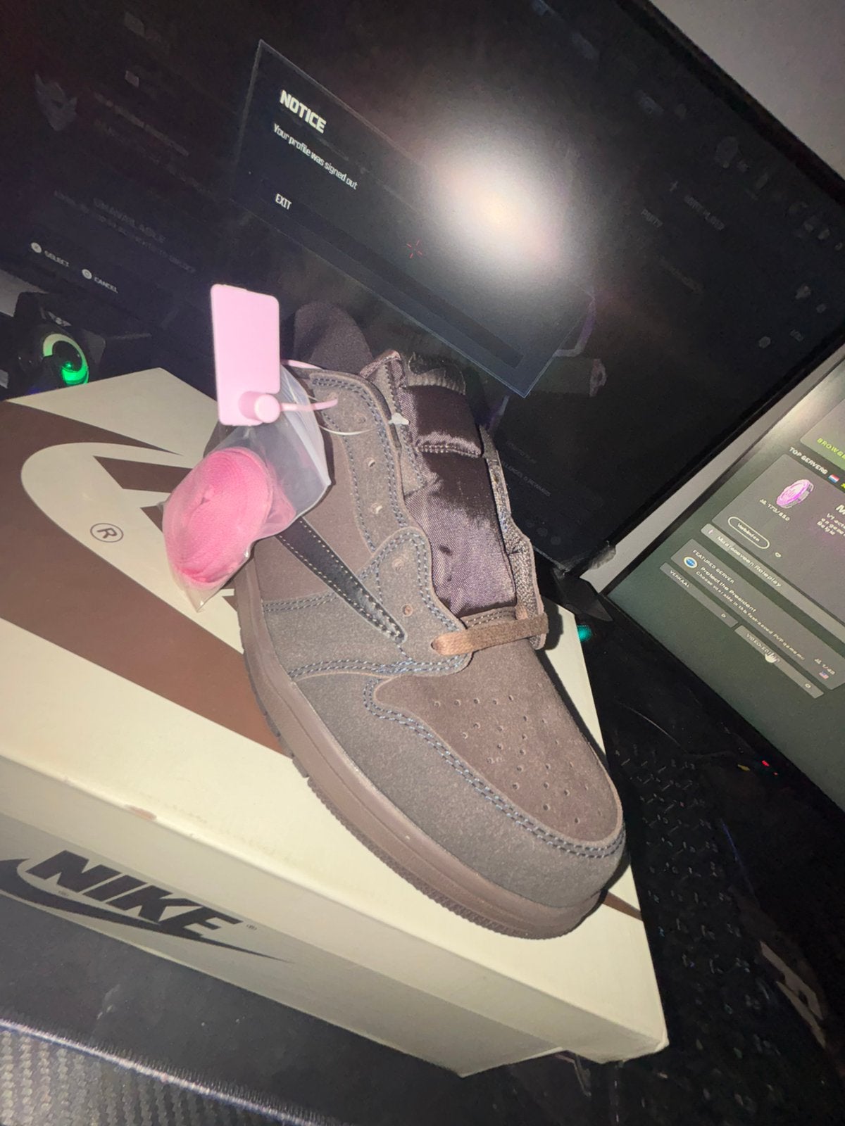 Nieuwe nike jordan travis scotts, Kleding | Heren, Schoenen, Ophalen, Zo goed als nieuw