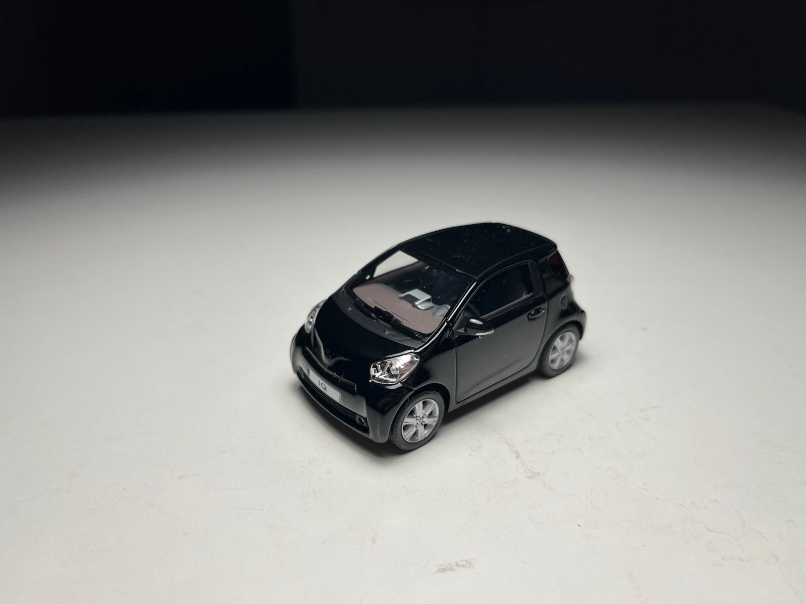MiniChamps - Toyota iQ - Schaal 1:43, Hobby en Vrije tijd, Modelauto's | 1:43, Verzenden, Gebruikt, Auto, MiniChamps