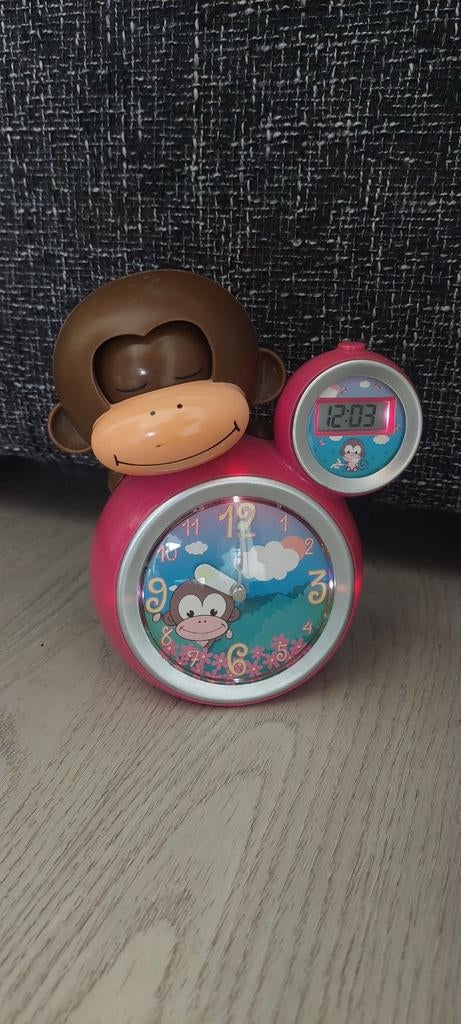 Slaaptrainer aap - Roze kinderwekker met nachtlichtje, Ophalen of Verzenden, Gebruikt, Jongen of Meisje