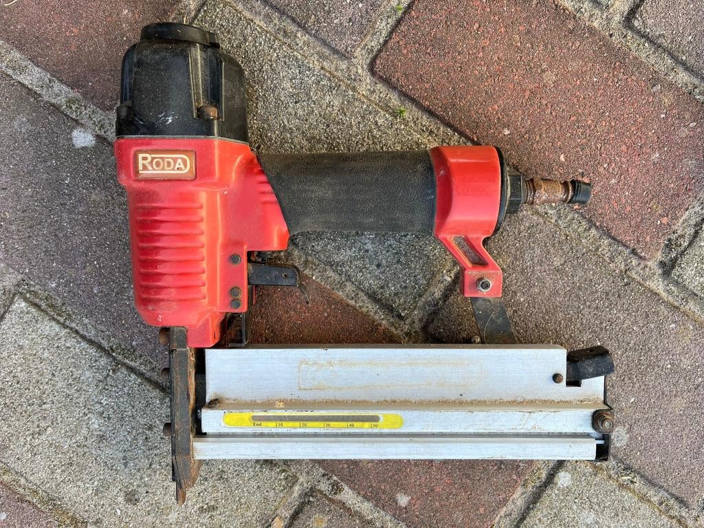 Roda pneumatische tacker, Doe-het-zelf en Verbouw, Ophalen of Verzenden, Gebruikt