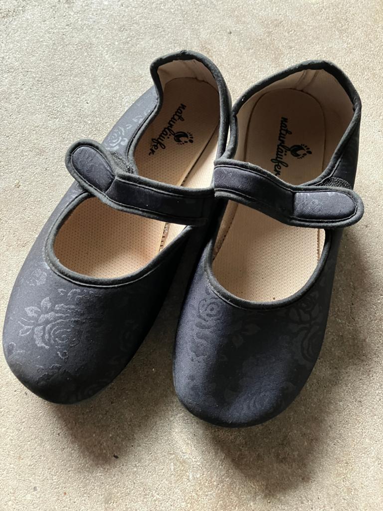 Damesschoenen mt 41, Kleding | Dames, Schoenen, Ophalen of Verzenden, Zo goed als nieuw, Instappers, Zwart