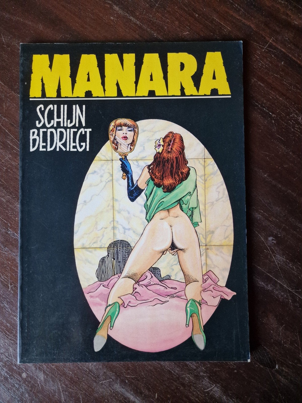 Manara - Schijn Bedriegt - Stripboek, Boeken, Ophalen of Verzenden