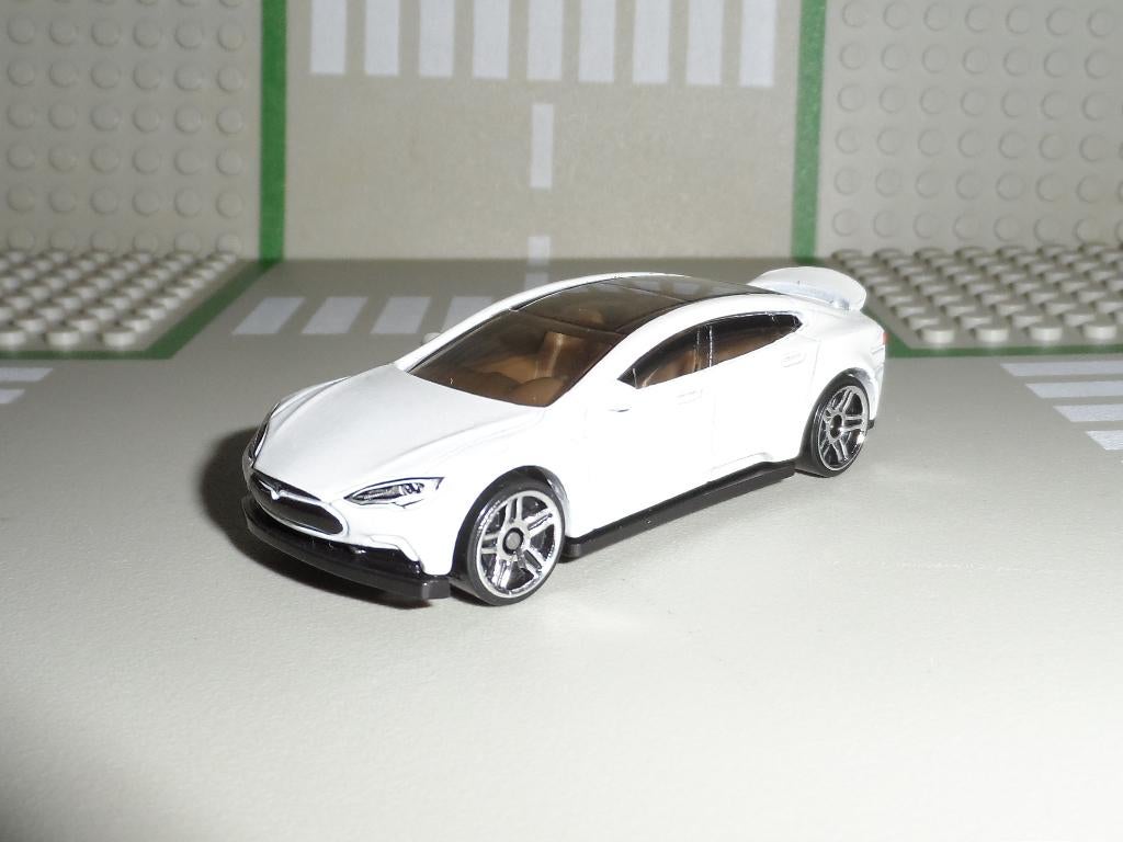 Hot Wheels - Tesla Model S - 1:64, Hobby en Vrije tijd, Modelauto's | Overige schalen, Ophalen of Verzenden, Nieuw, Auto