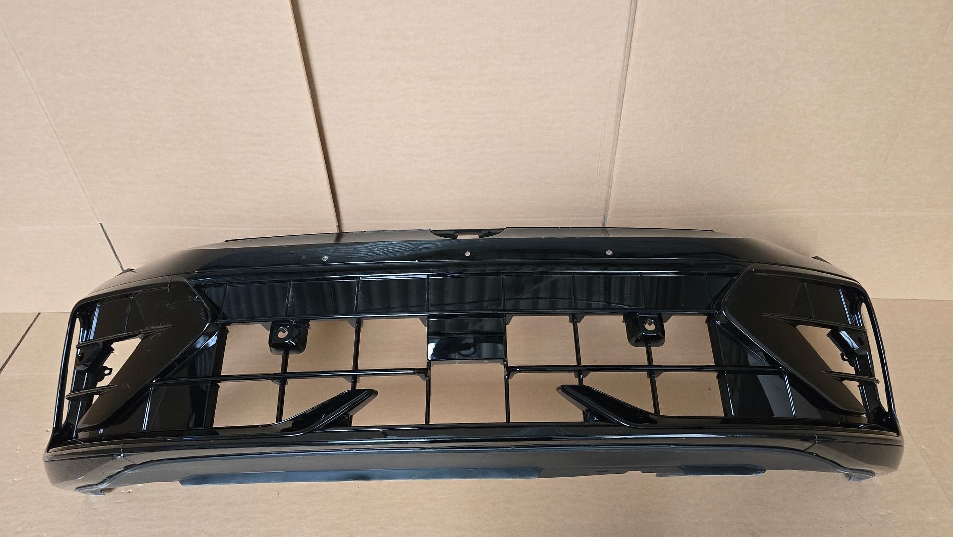 Voorbumper Volkswagen Golf 8 VIII 8.5 R 5H0807221Q Schade, Gebruikt, -, Voor, Ophalen of Verzenden