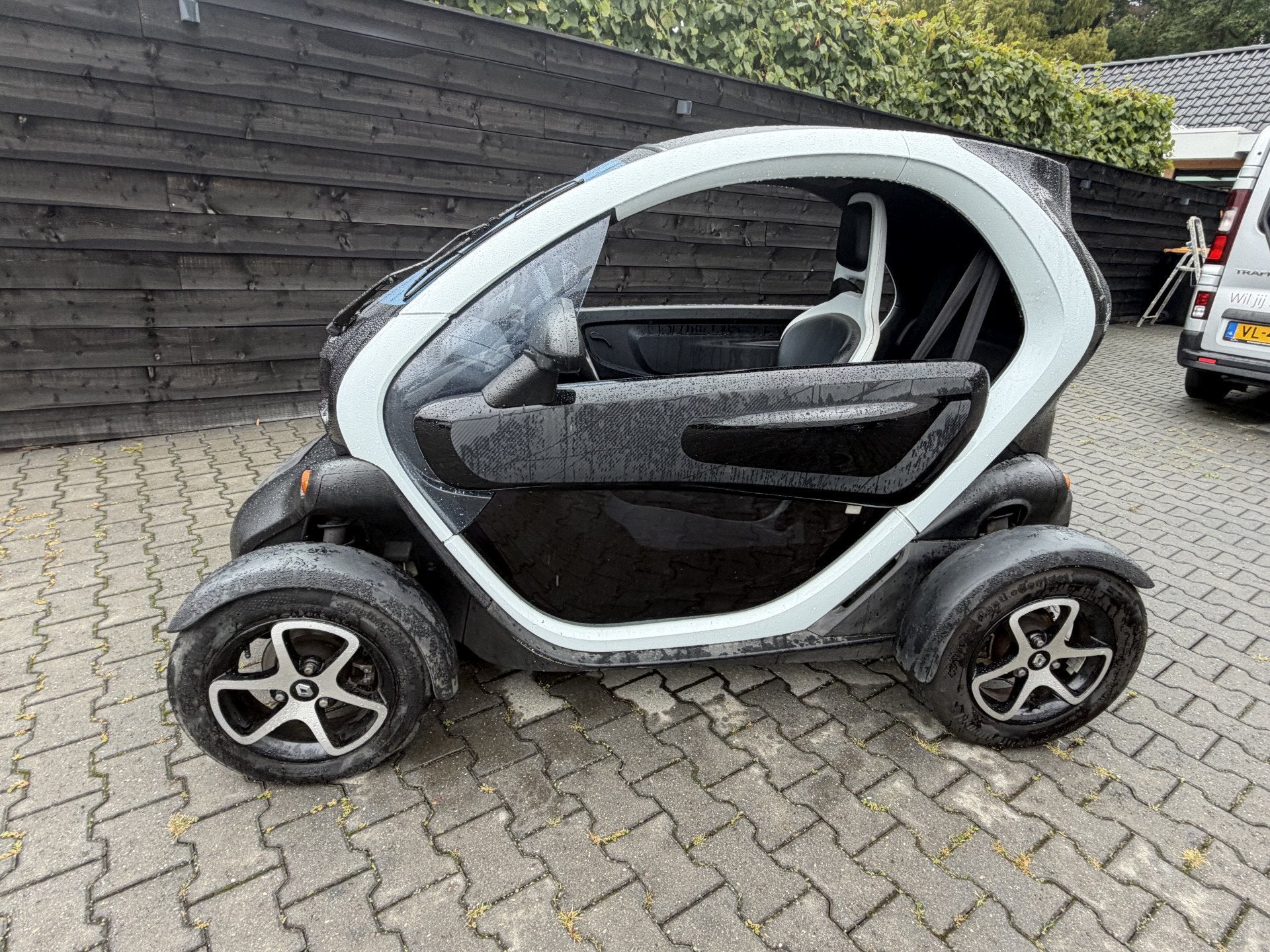 Renault Twizy Technic Bj 2012 18pk 2persoons Uniek ! spaans, Automaat, Dealer onderhouden, Achterwielaandrijving, Gebruikt