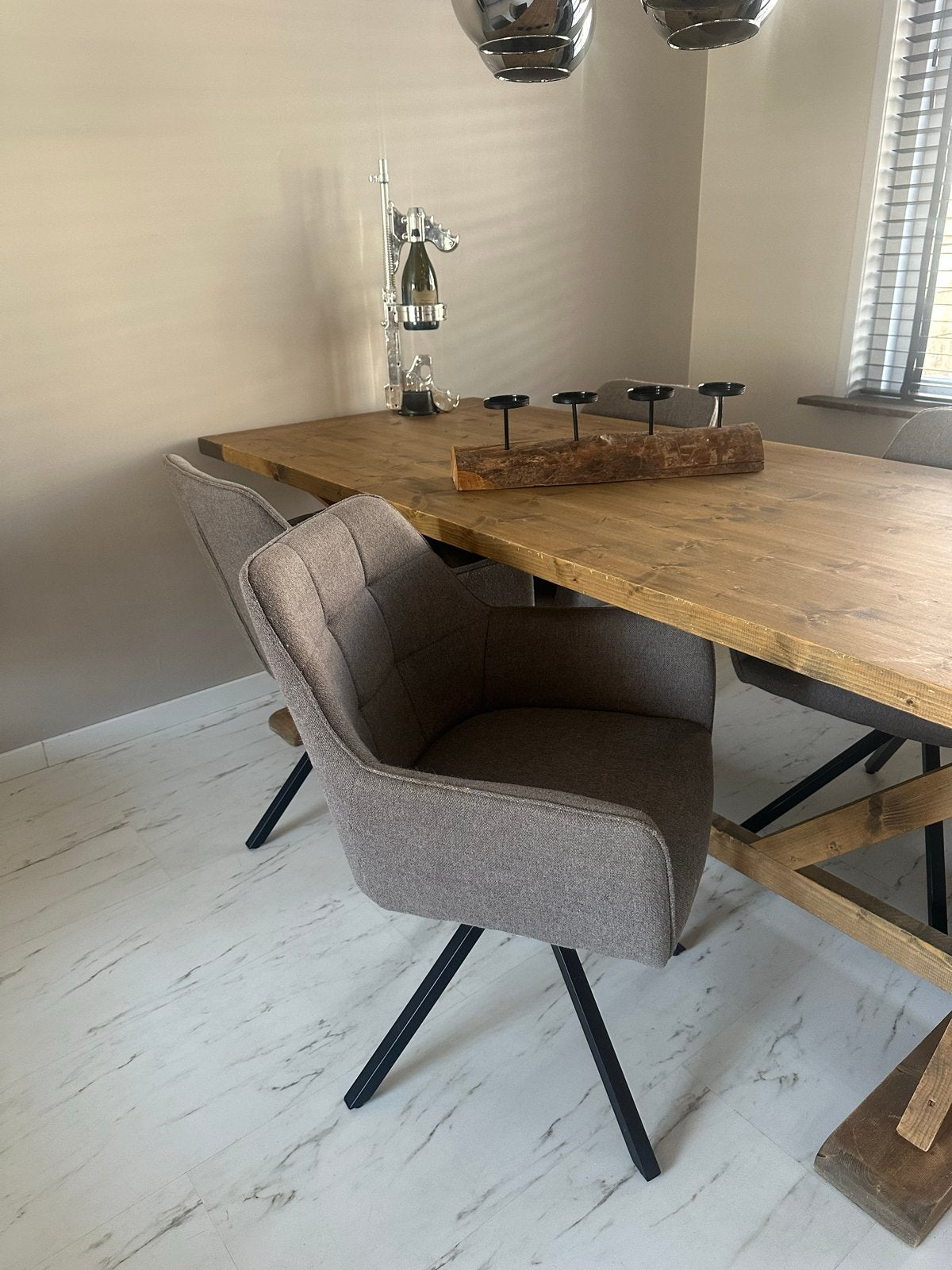 Eettafel met 4 draaibare stoelen, Huis en Inrichting, Tafels | Eettafels, Ophalen, Gebruikt, 200 cm of meer, 50 tot 100 cm