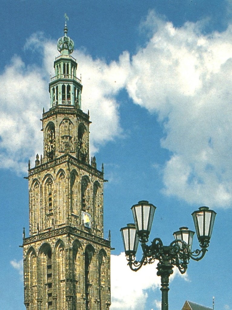38236	Groningen	80+ Martinitoren	Postzegel afgeweekt, Ophalen of Verzenden, 1980 tot heden, Gelopen, Groningen