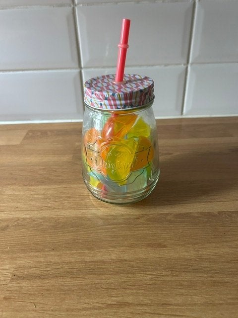 F10-NIEUW drinkbeker met ijsklontjes vormpjes erin, Ophalen of Verzenden, Nieuw, Glas, Overige stijlen