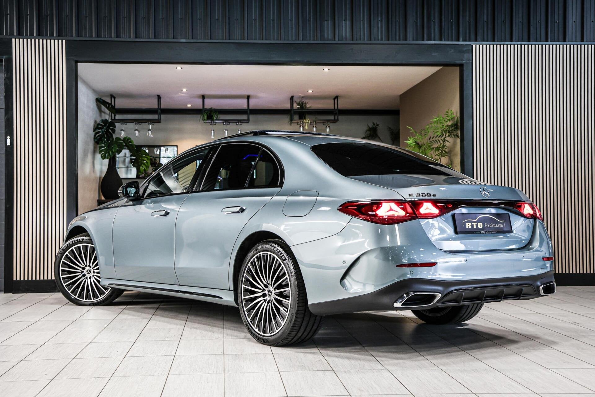 Mercedes E-klasse 300 e Sport Edition |360 |Camera|Nightpakk, Auto's, Automaat, Achterwielaandrijving, Gebruikt, Euro 6