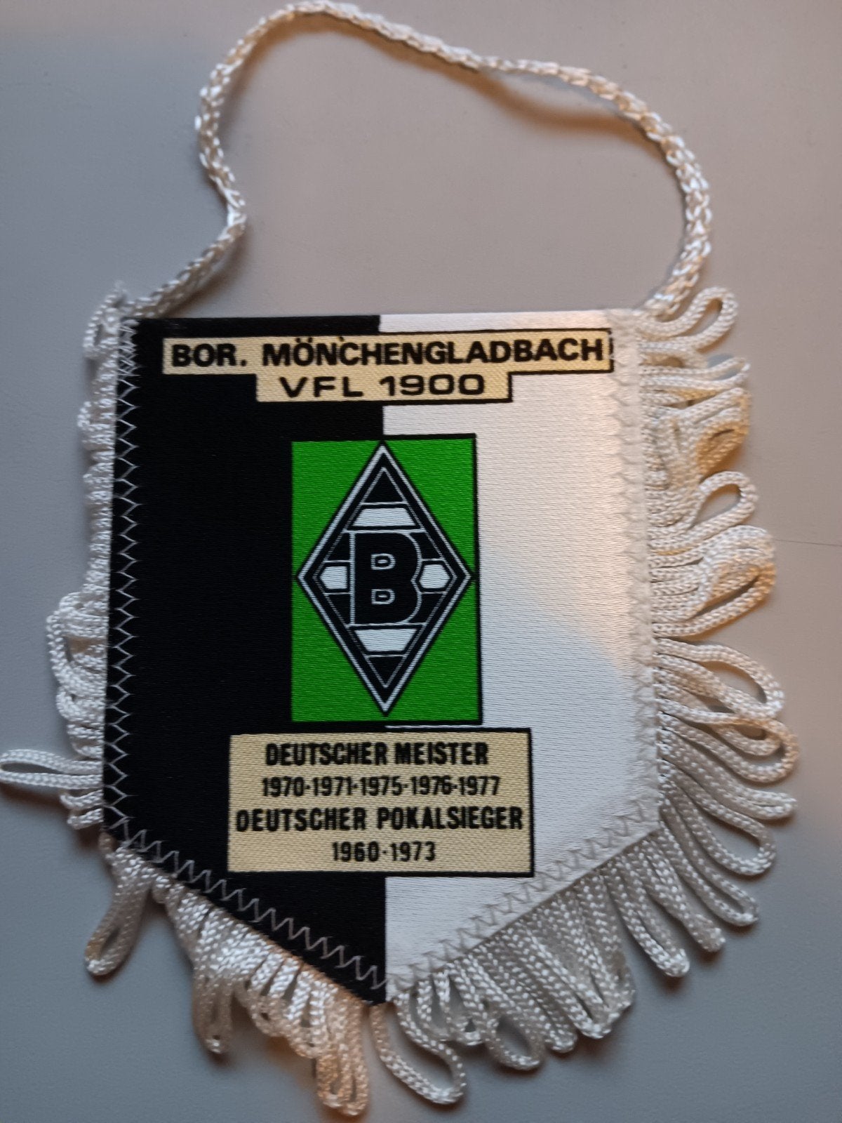 Borussia Mönchengladbach Vaantje  Vintage Voetbal Fanartikel, Verzamelen, Ophalen of Verzenden, Gebruikt, Buitenlandse clubs, Vaantje of Sjaal