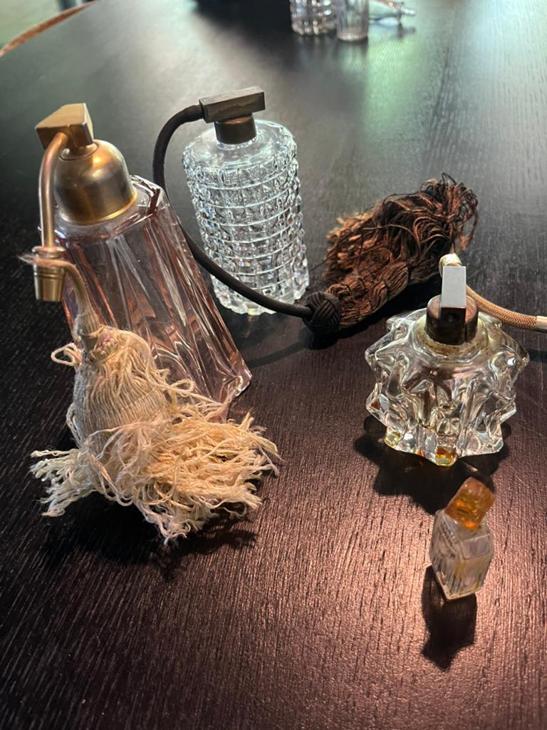 Parfum flesjes, Ophalen of Verzenden, Gebruikt, Parfumfles