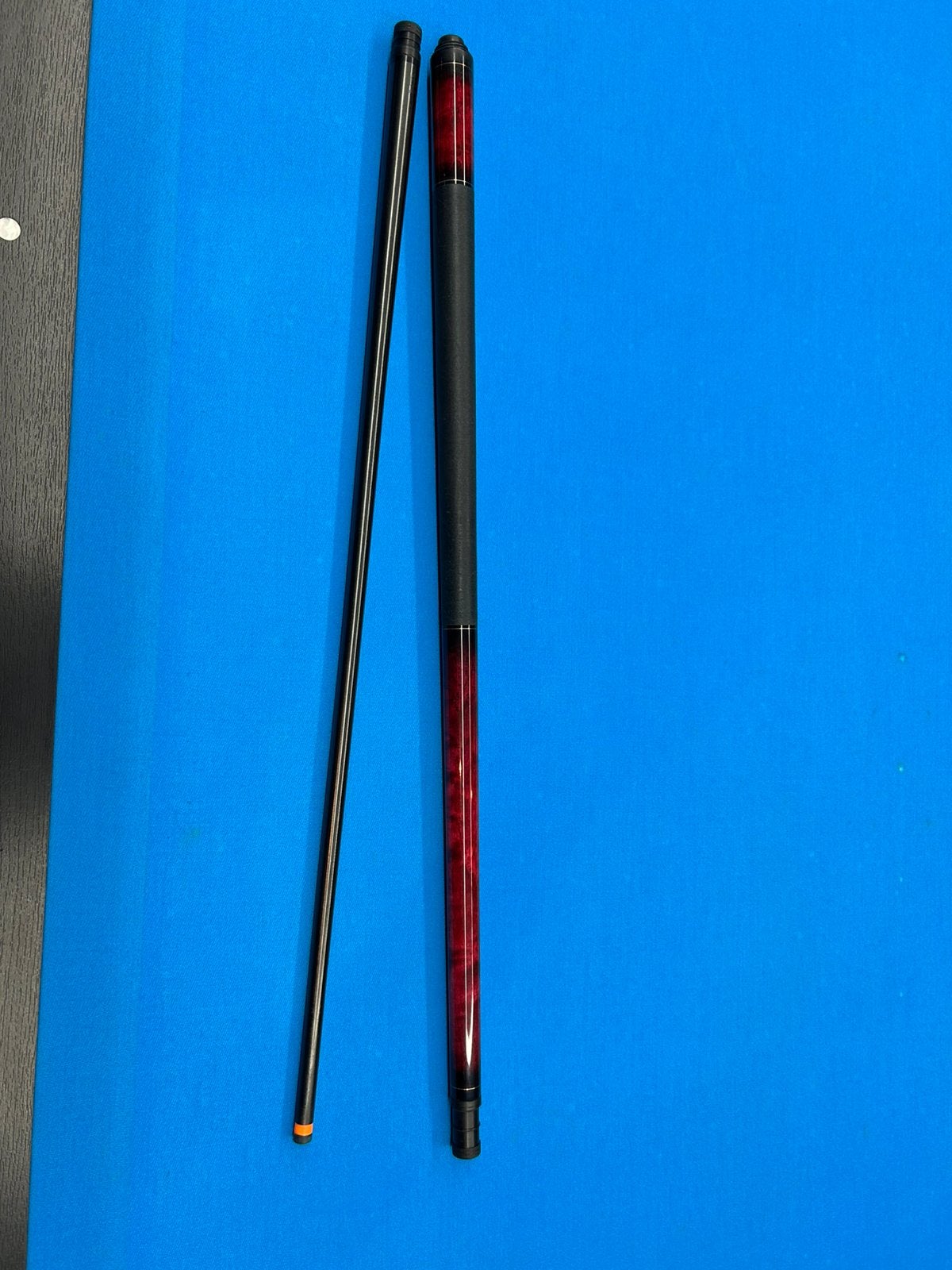Tiger cue fortic pro cabon shaft, Sport en Fitness, Biljarten en Poolen, Ophalen, Zo goed als nieuw, Keu of Ballen
