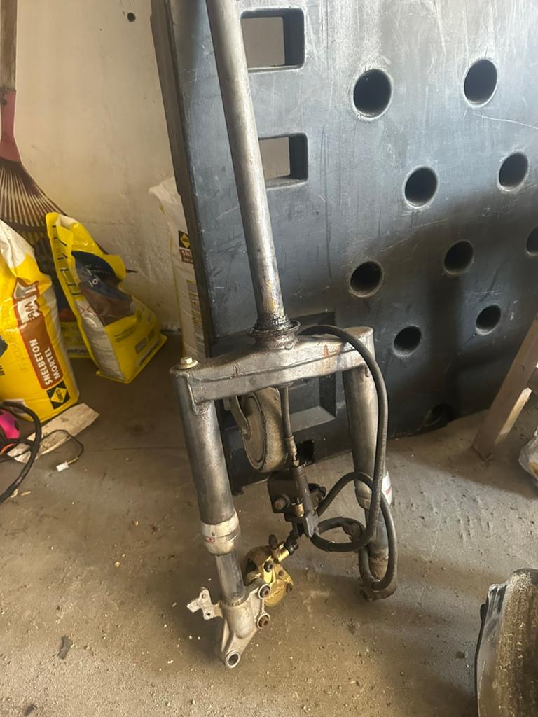 Runner 50cc voorvork, Ophalen