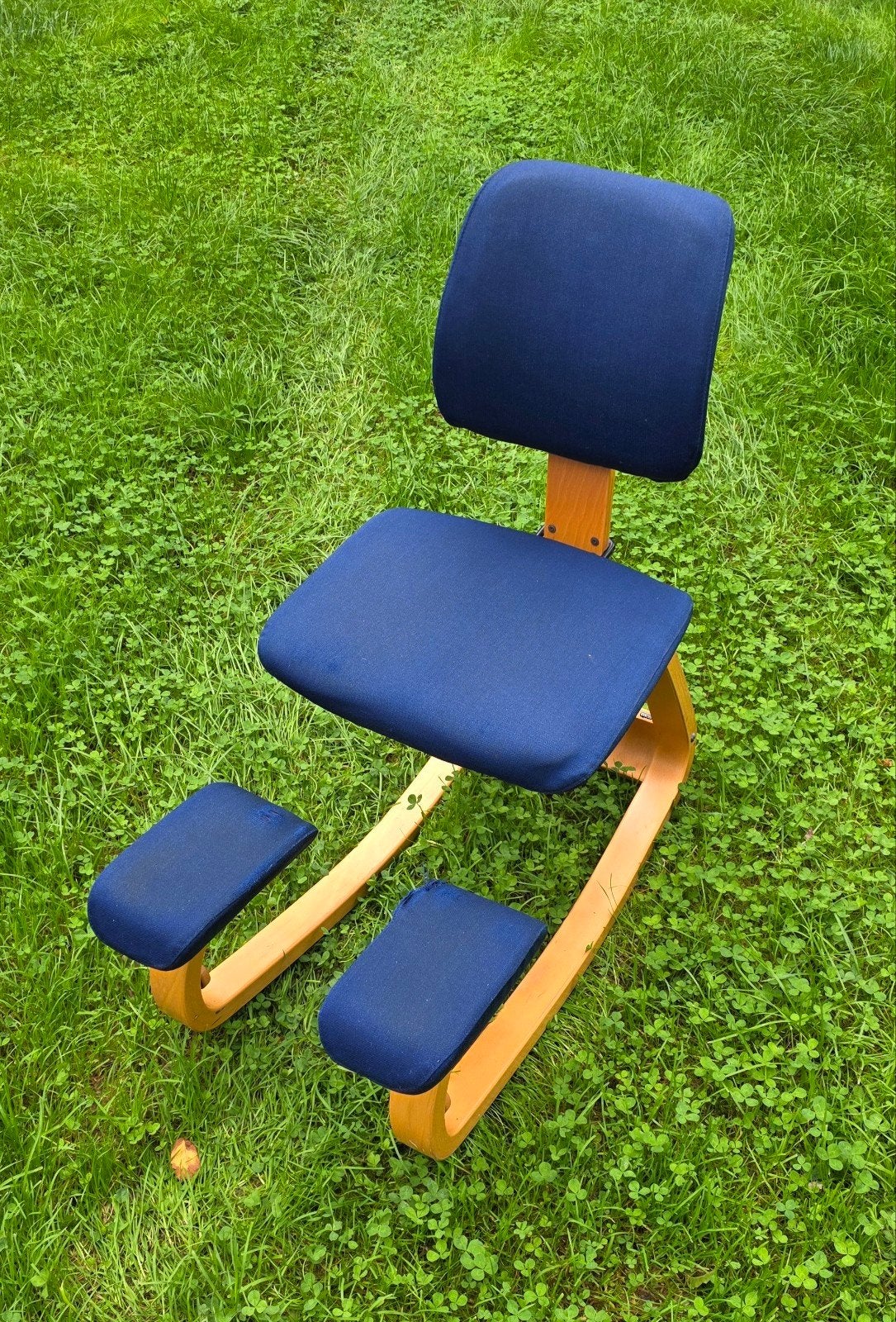 Ergonomische bureaustoel Stokke design. Kniestoel., Ophalen, Ergonomisch, Blauw