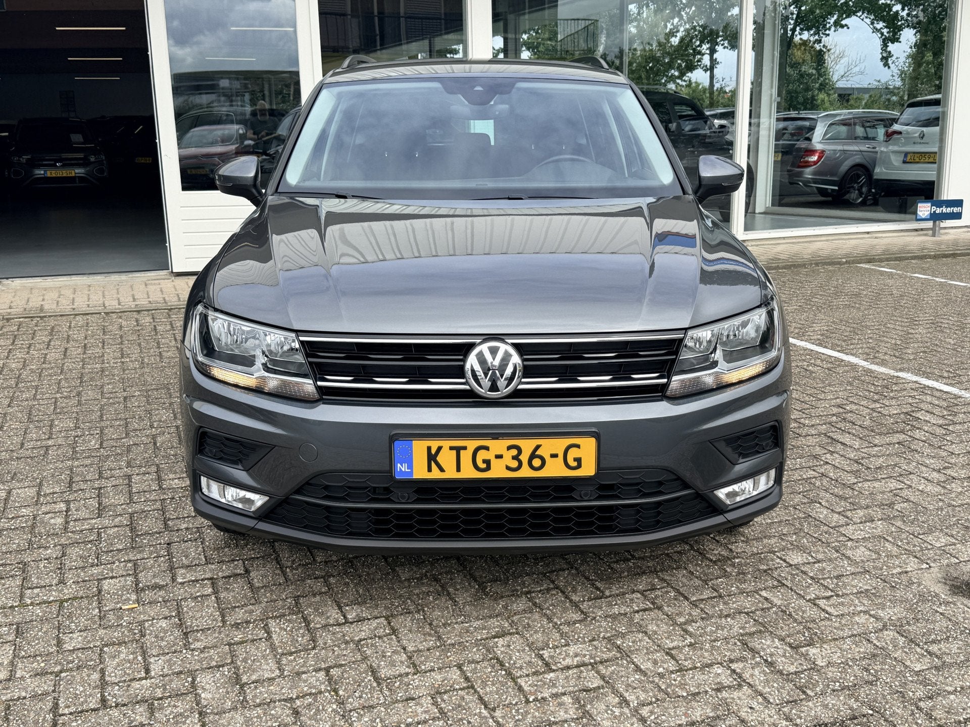 Volkswagen Tiguan 1.4 TSI ACT Highline | Adapt. Cruise | App, 4 cilinders, 150 pk, Alcantara, SUV of Terreinwagen