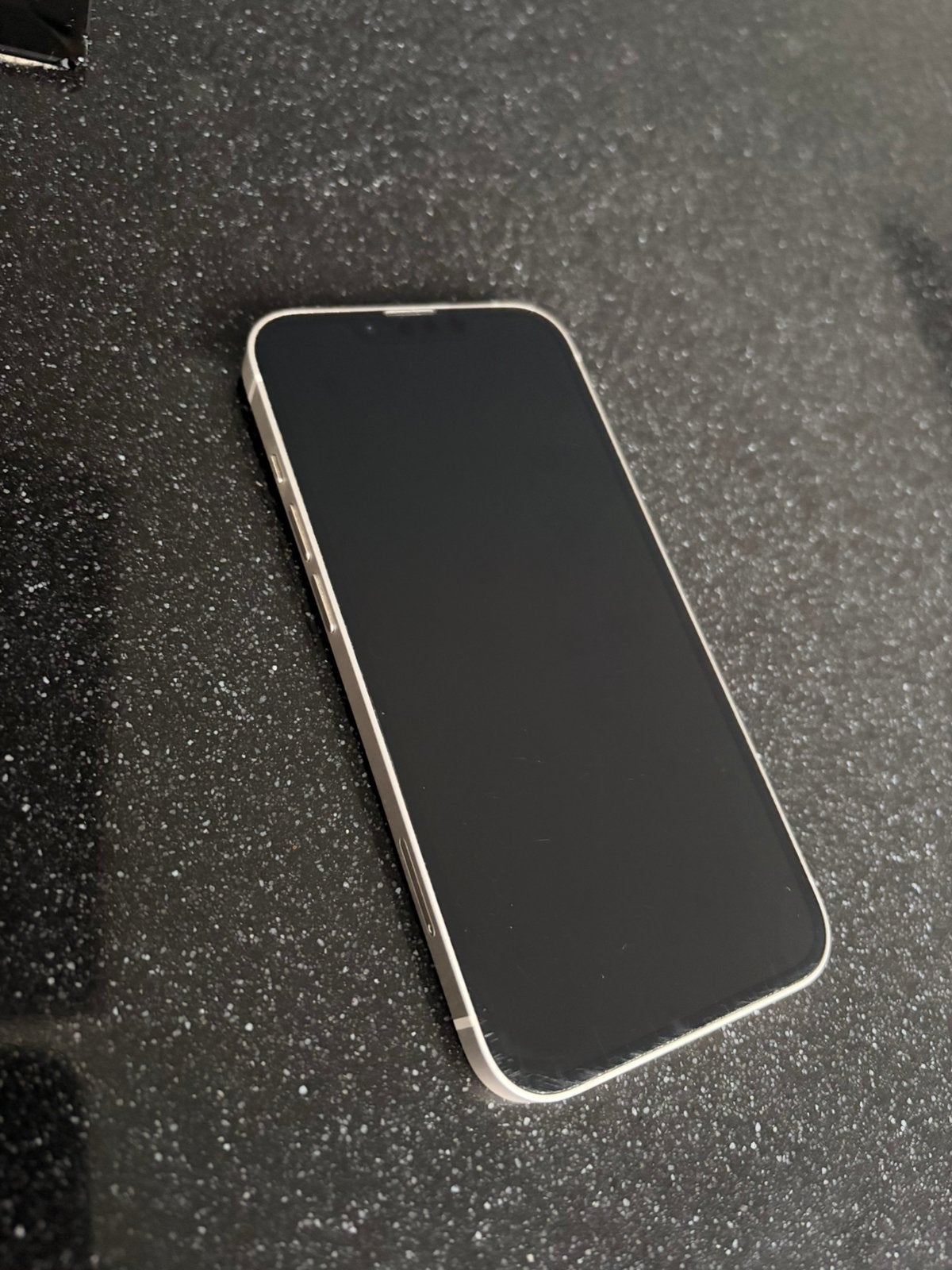 Iphone 13- 128 GB