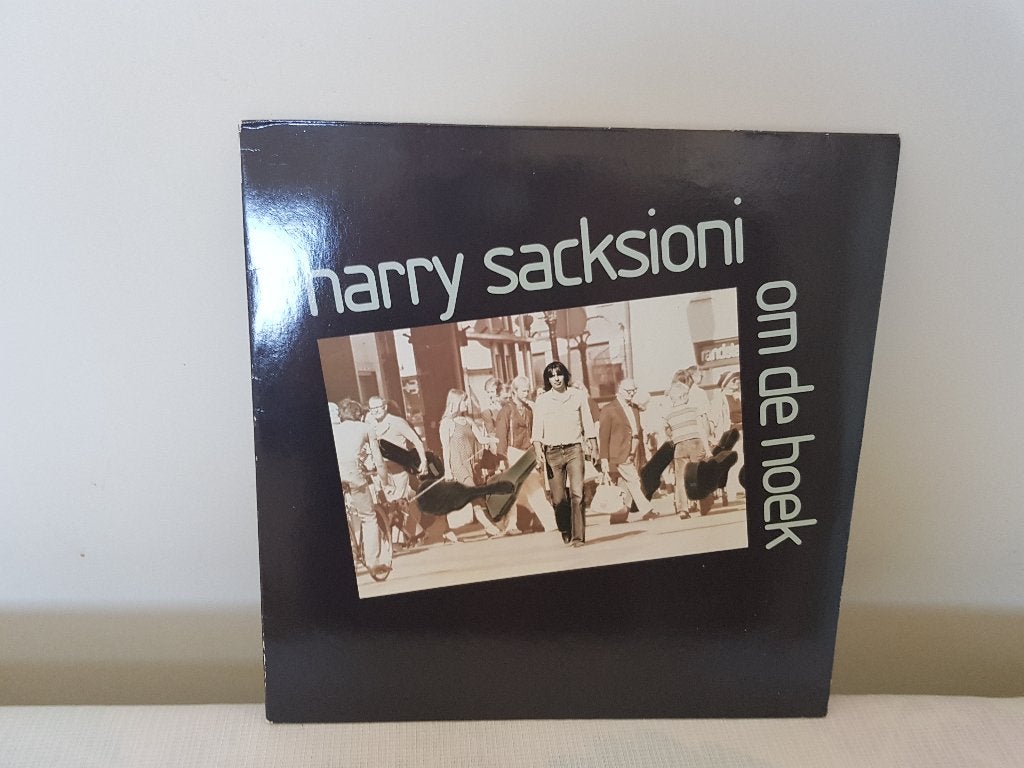 TE KOOP LP HARRY SACKSIONI  OM DE HOEK, Ophalen of Verzenden, Zo goed als nieuw, LP