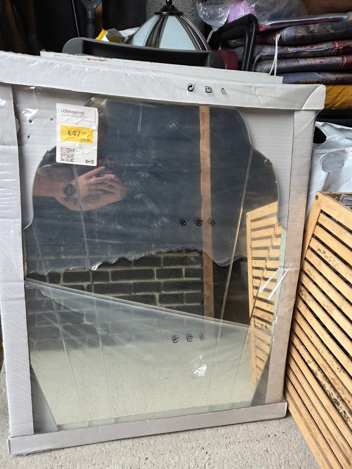 IKEA LOMMARYD spiegel - Nieuw in verpakking, Ophalen of Verzenden, Nieuw, Overige vormen, 50 tot 75 cm