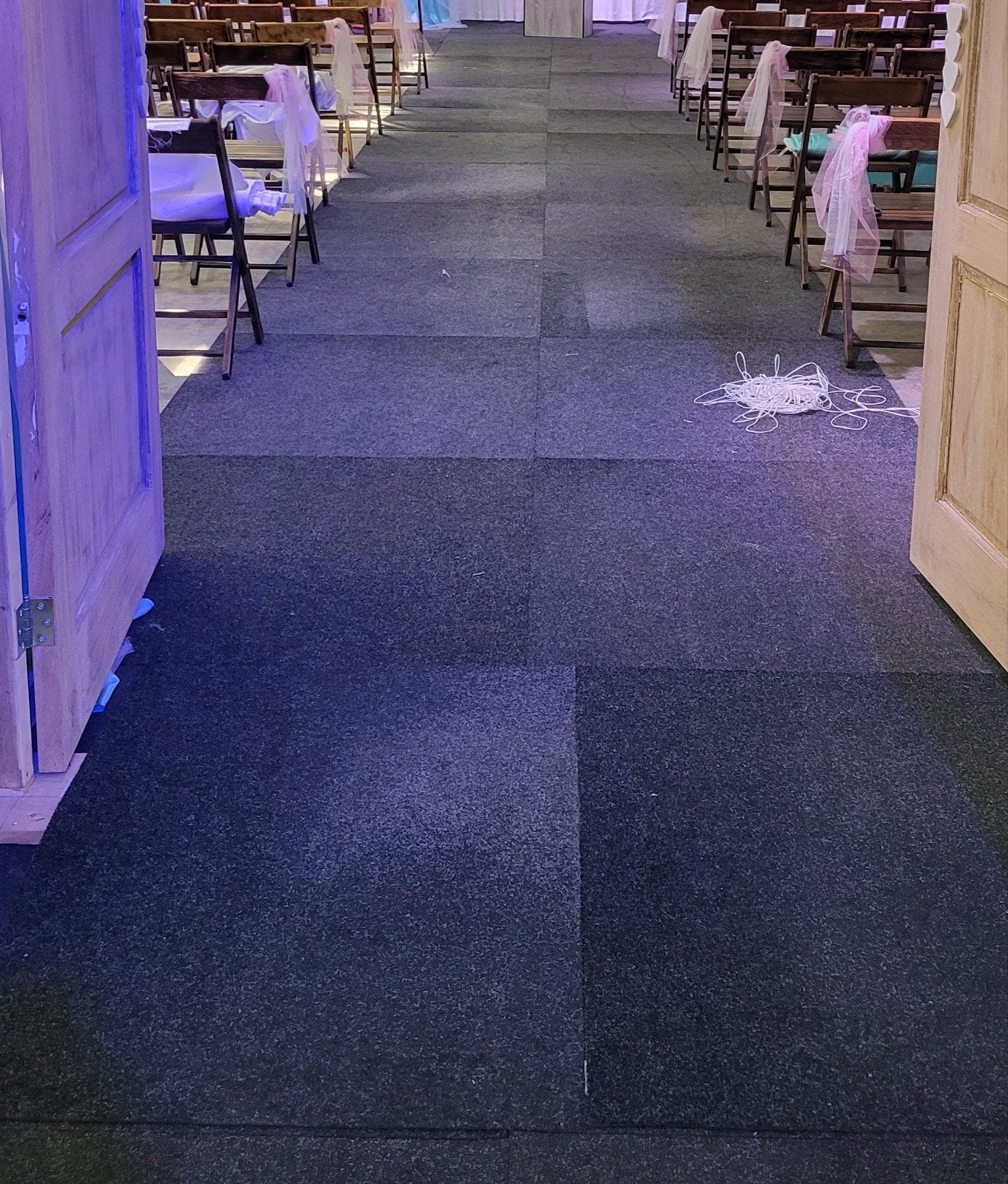 te huur tapijttegels 100 x 100 'a 140 stuks, Ophalen, Gebruikt, Overige materialen
