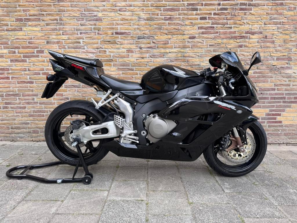 Honda CBR 1000Rr 2004 32000km, Motoren, Motoren | Honda, 4 cilinders, Super Sport, Particulier, Meer dan 35 kW