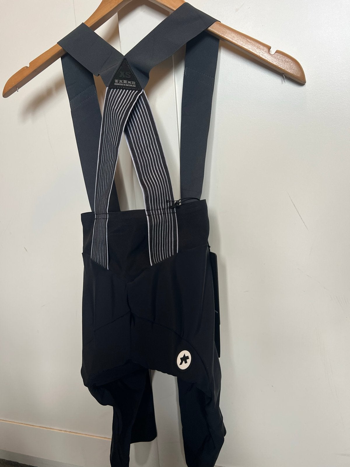 ASSOS Uma GT C2 fietsbroek dames - Maat XS - Nieuw, Zwart, Nieuw, Ophalen of Verzenden, Hardlopen of Fietsen
