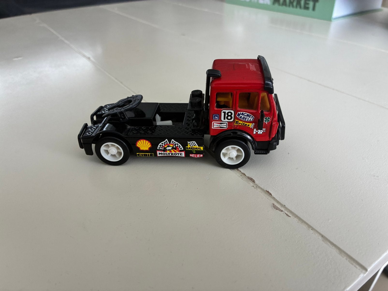 Siku Mercedes SK Race Truck, Hobby en Vrije tijd, Ophalen of Verzenden, Zo goed als nieuw, Bus of Vrachtwagen