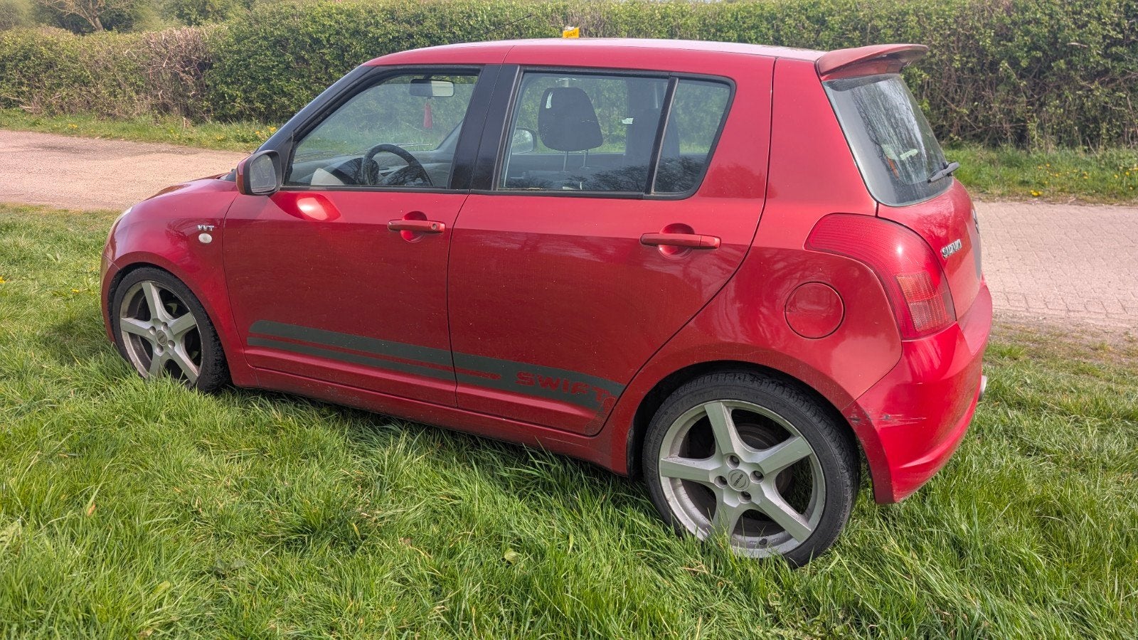 Suzuki Swift 1.5 5D 2007 Rood, Auto's, Voorwielaandrijving, 15 km/l, 40 €/maand, 4 cilinders