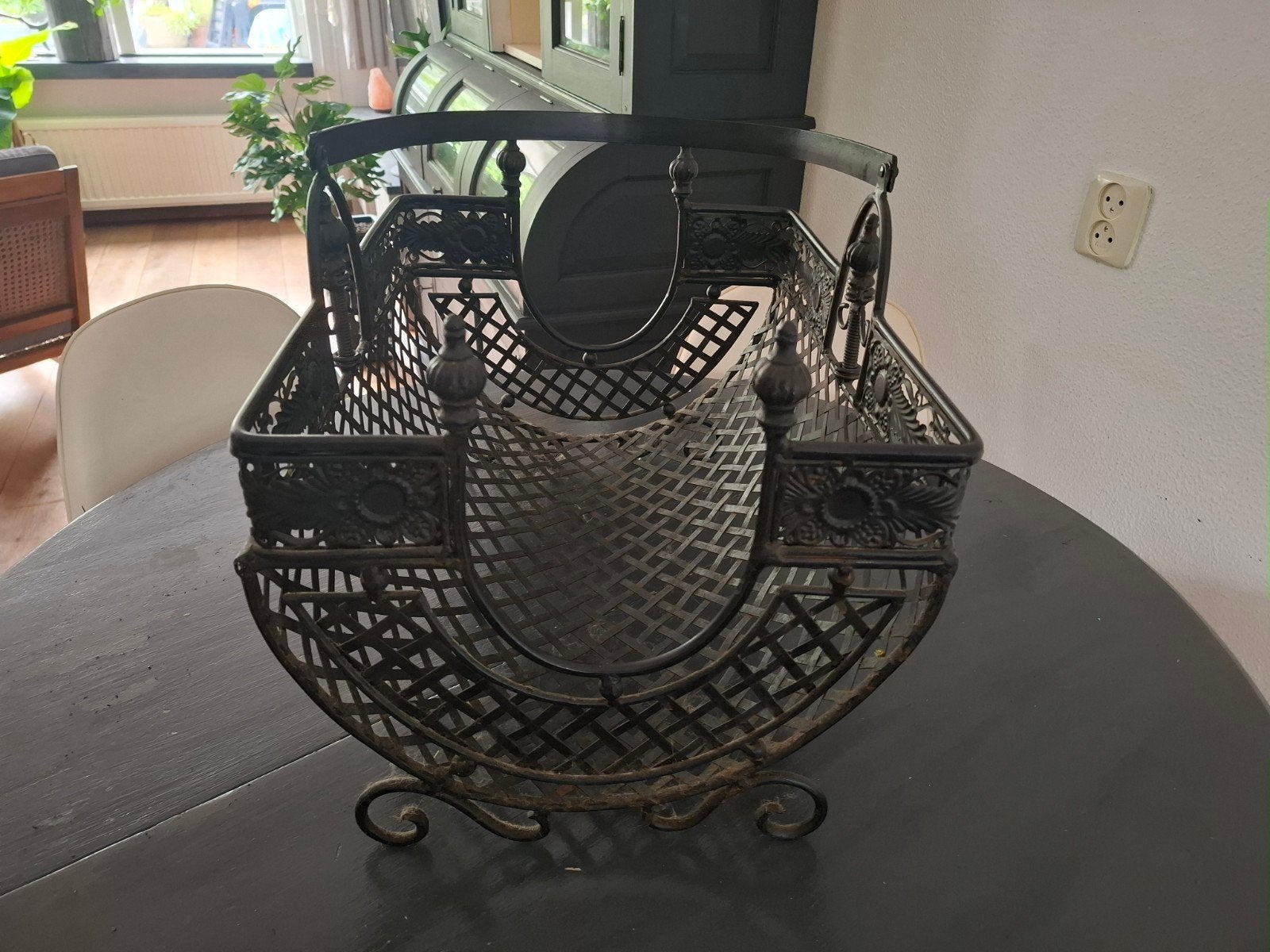 Brocante smeedijzeren mand, Ophalen, Rechthoekig, Riet