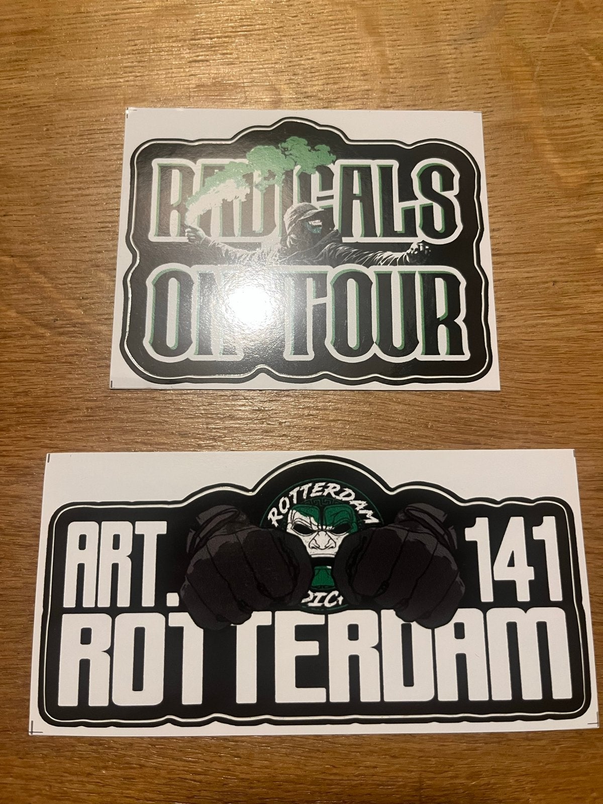 Feyenoord Stickers: Radicals On Tour & Art. Rotterdam 141, Ophalen of Verzenden, Nieuw, Sport