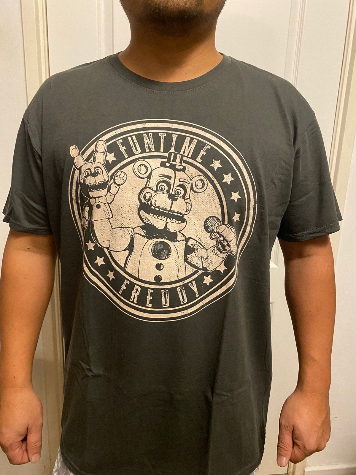 Nieuw Five Nights at Freddy's T-shirt - Maat XL, Ophalen of Verzenden, Nieuw, Maat 56/58 (XL), Grijs