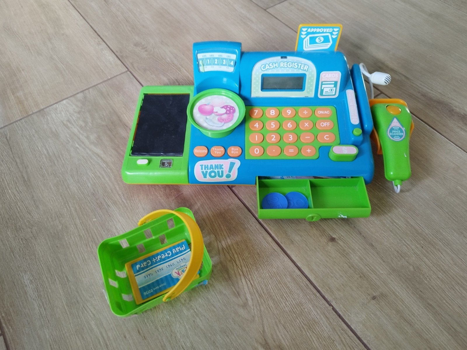 Speelgoed kassa met scanner en winkelmandje, Ophalen of Verzenden, Gebruikt, Jongen of Meisje