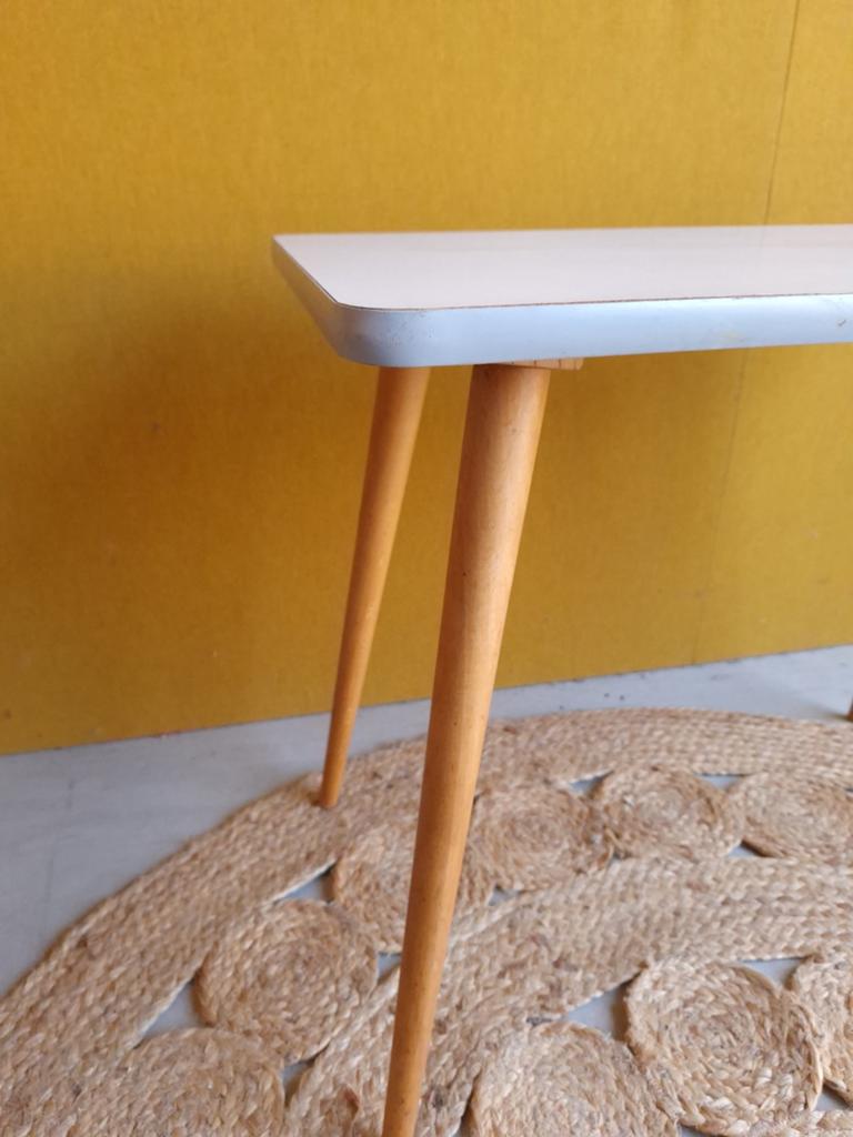Vintage schooltafeltje met formica blad en beuken pootjes, Gebruikt, Vintage, Ophalen of Verzenden, Nvt