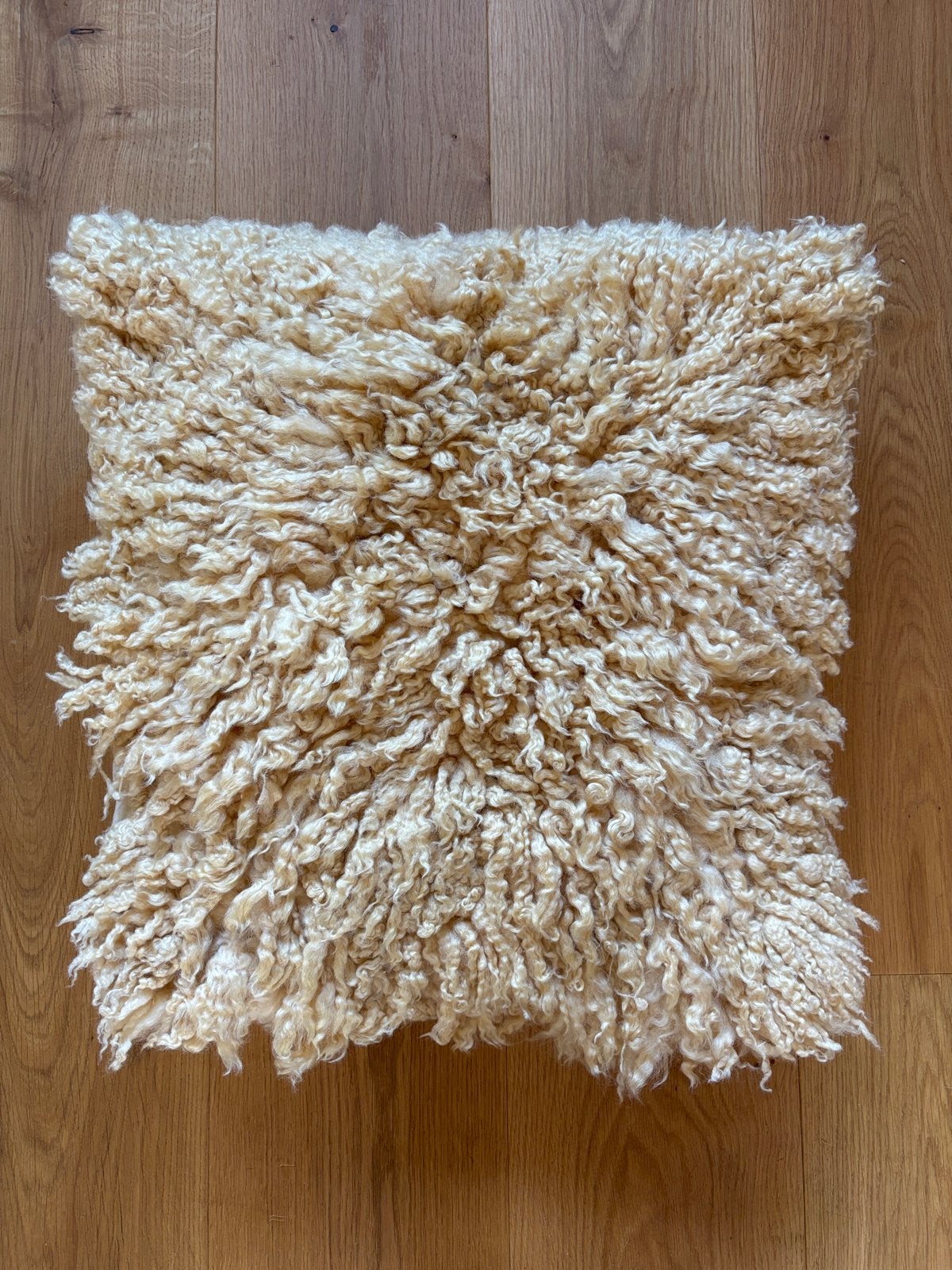 Crèmekleurig schapenvacht kussen, Ophalen, Overige merken, Gebruikt, Beige