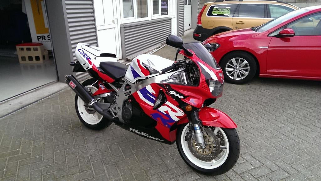 Honda sc33 cbr900rr Fireblade 1997, Motoren, Motoren | Honda, Sportuitlaat, 4 cilinders, Motorrijbewijs A, Gebruikt