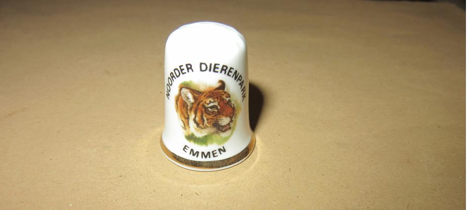 Noorder Dierenpark Emmen vingerhoedje, Verzenden, Zo goed als nieuw, Overige soorten, Overige typen