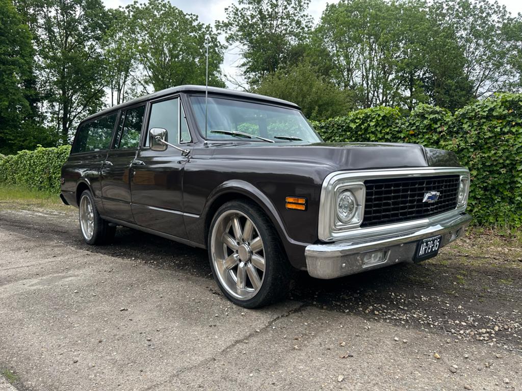 Chevrolet suburban 1971 Bruin, Auto's, Chevrolet, Suburban, Achterwielaandrijving, 8 cilinders, Bruin