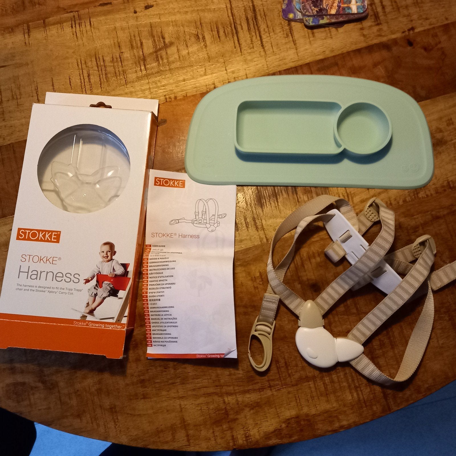 Stokke harnas en bordje.b.v.a. 25,00  (en rugsteunen p.st., Ophalen of Verzenden, Meegroeistoel, Gordel(s)