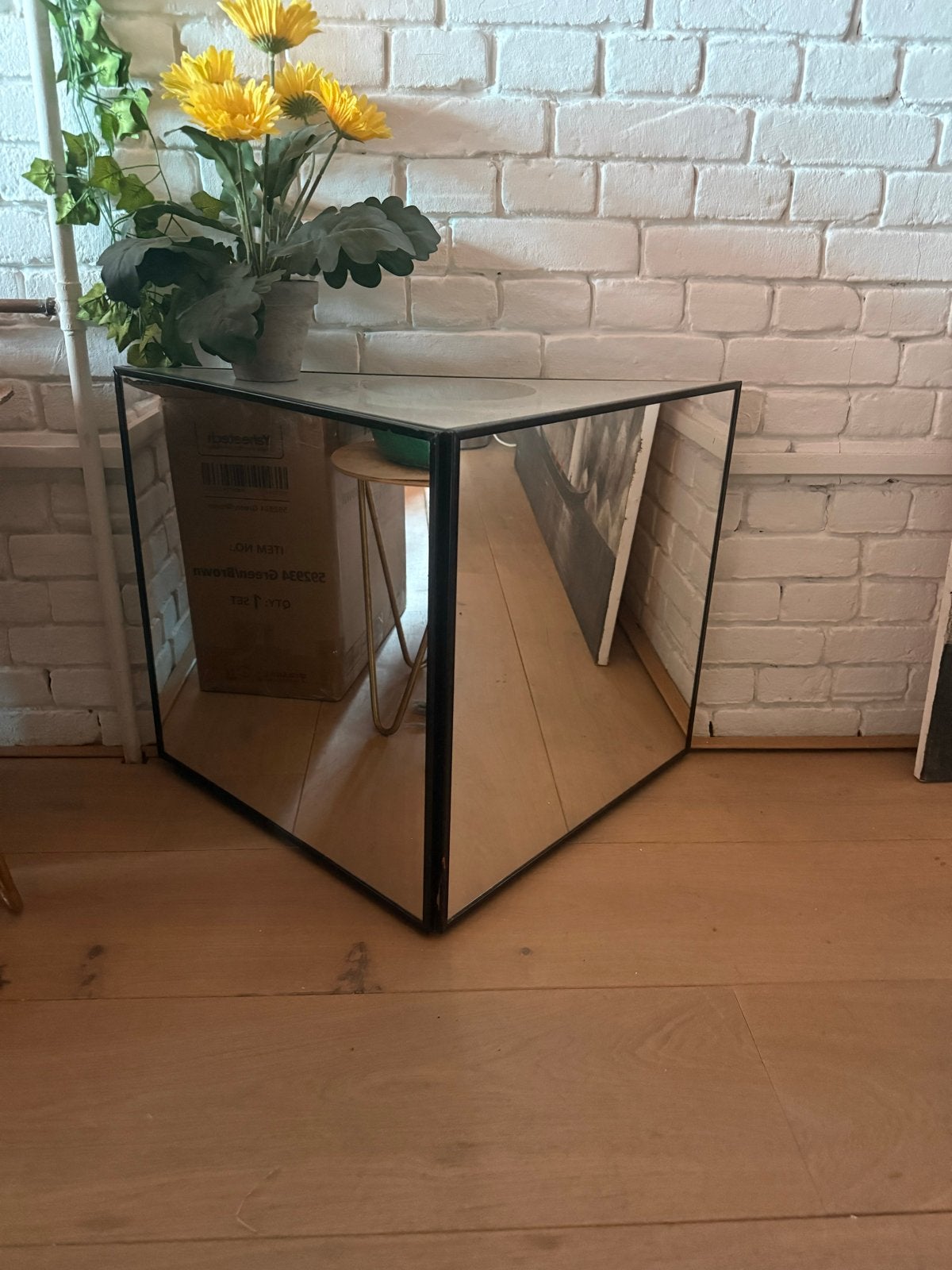 Unieke spiegel salontafel - Driehoekig design, Ophalen, Minder dan 45 cm, Gebruikt, 55 tot 75 cm