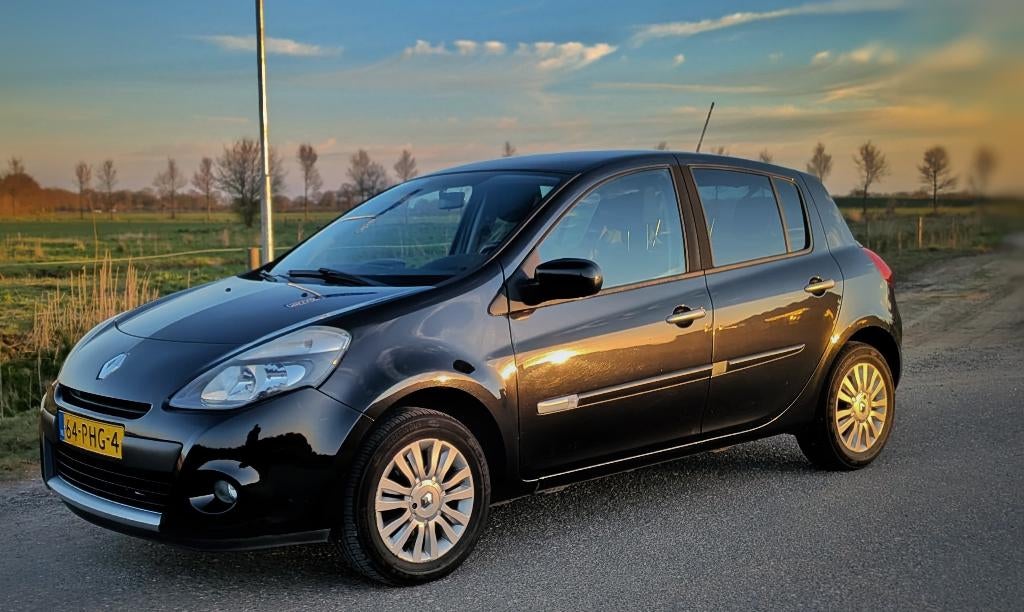 Renault Clio 1.2 Collection 5-DRS 2011, Voorwielaandrijving, Euro 5, 74 pk, 4 cilinders