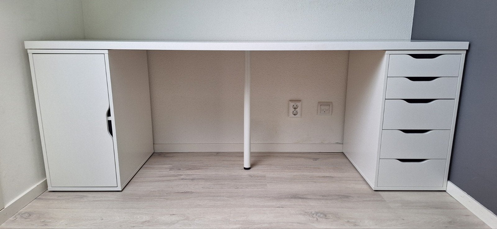 Wit Ikea bureau 2 meter lang, Huis en Inrichting, Bureaus, Ophalen, Gebruikt