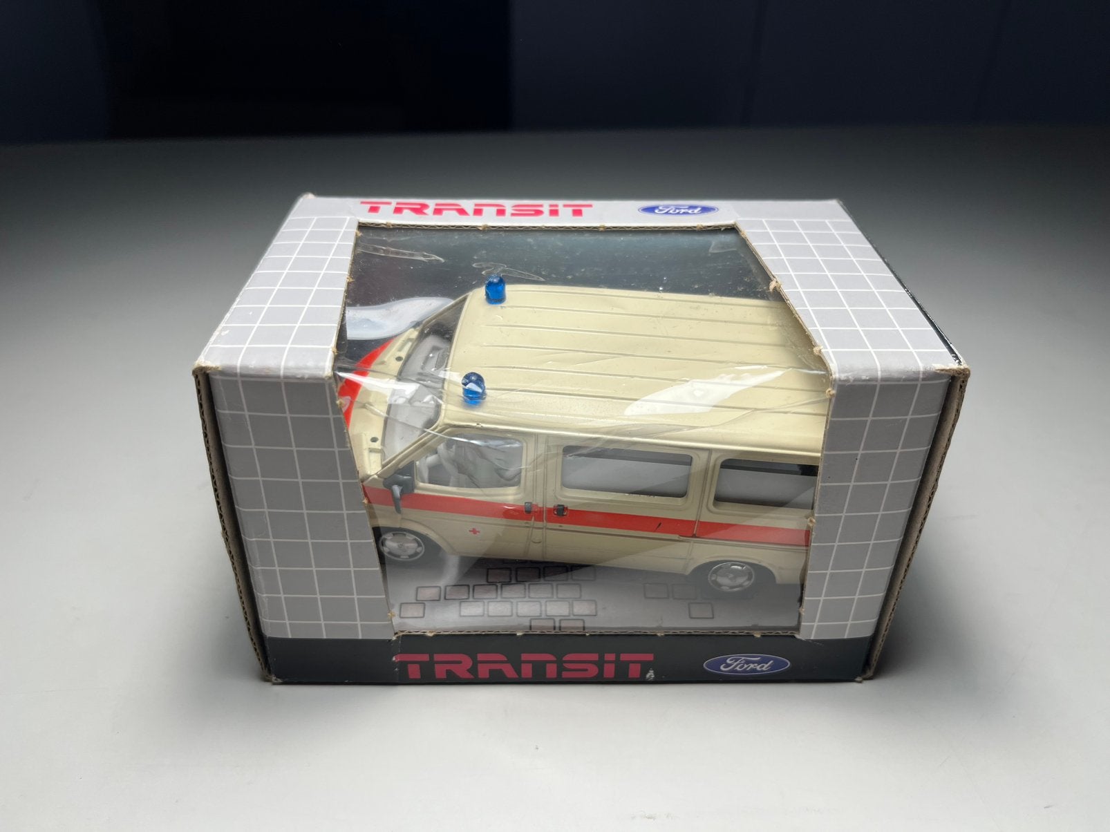 Schabak Modell - Ford Transit Ambulance - Schaal 1:35, Ophalen of Verzenden, Zo goed als nieuw, Auto