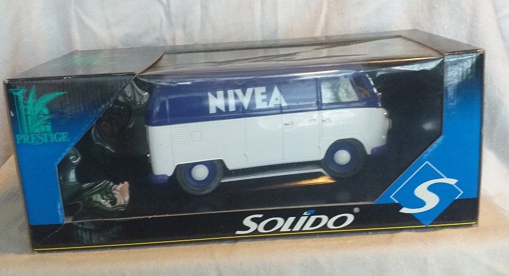 Solido VW Transporter Nivea  ! : 18, Ophalen of Verzenden, Nieuw, Overige typen, Solido