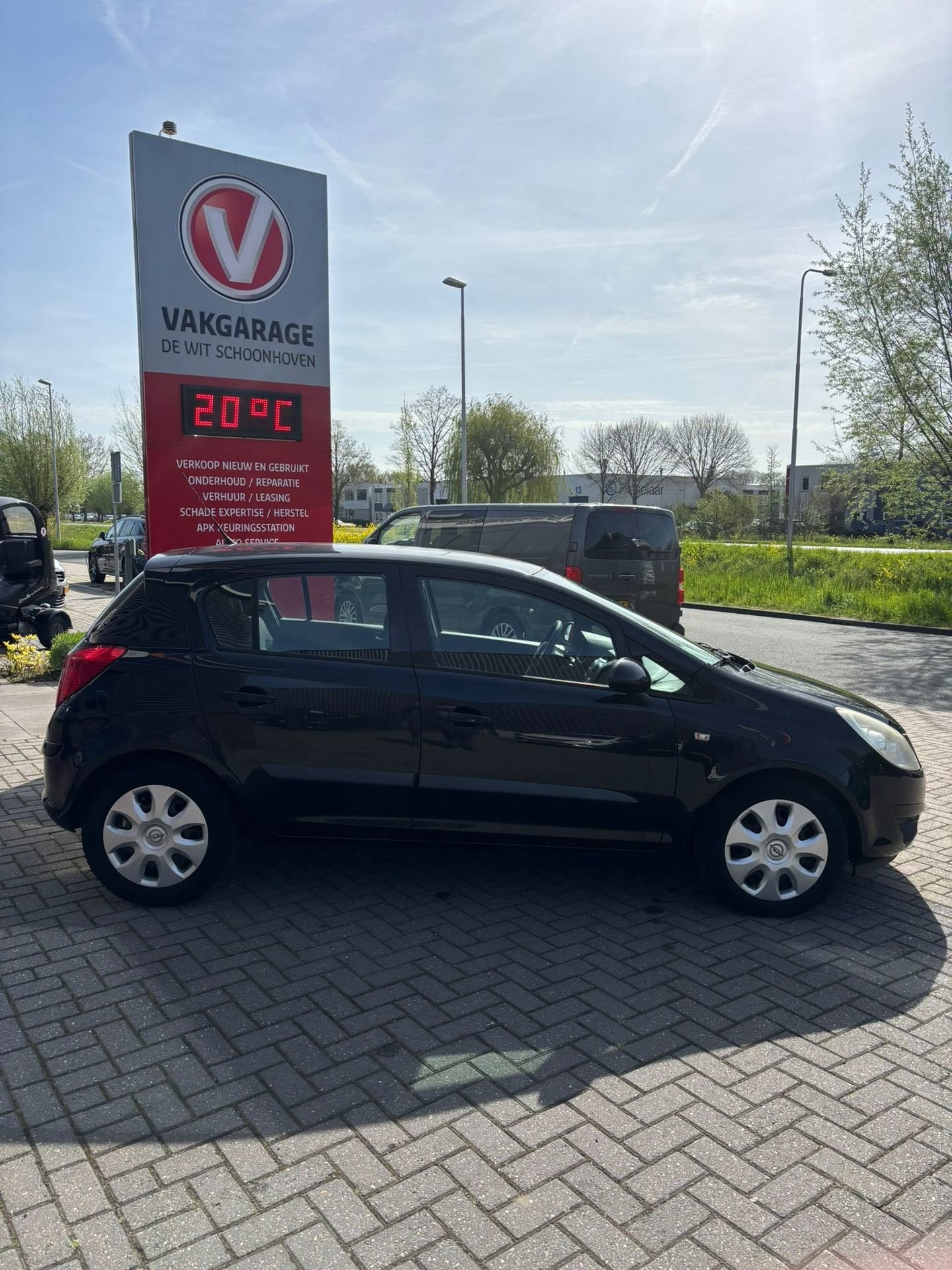 Opel Corsa 1.2-16V Edition / Automaat / Airco / Radio, Stof, Gebruikt, Zwart, 4 cilinders